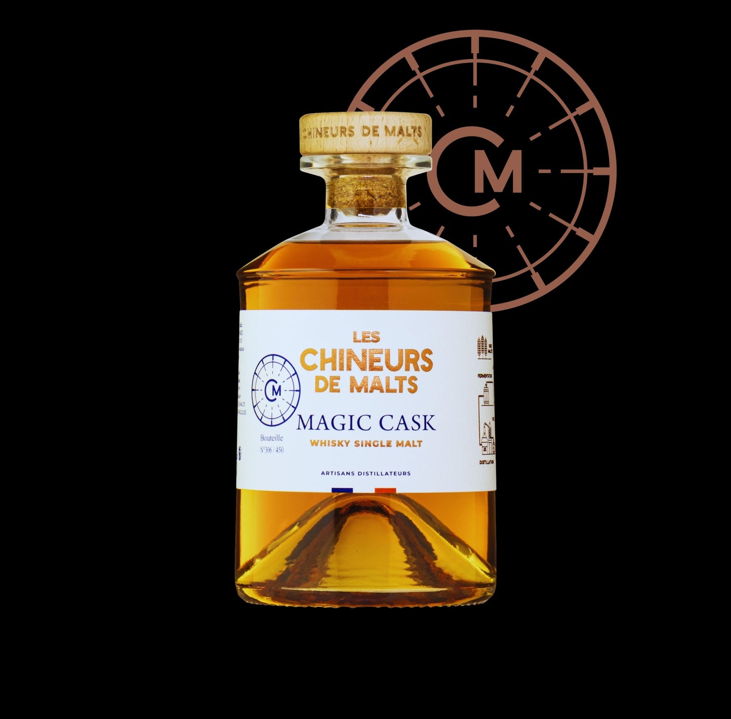 Bouteille de whisky single malt single cask Magic Cask par Les Chineurs de Malts au Thor, élevé dans un fût unique ayant contenu du Châteuneuf-du-Pape blanc