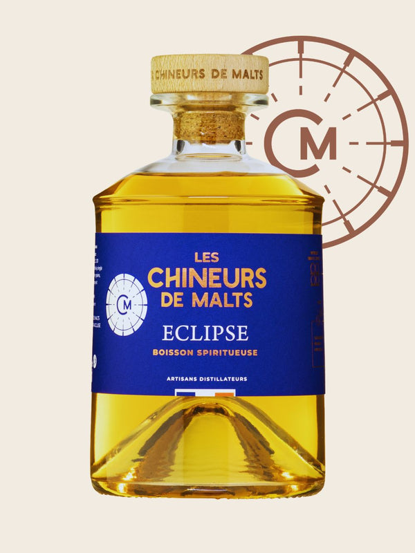 Bouteille de liqueur de whisky  café miel gingembre et curcuma Eclipse par Les Chineurs de Malts au Thor